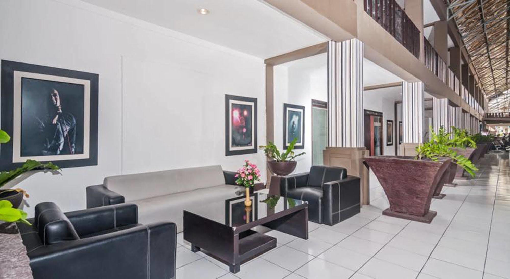 The Harmony Legian Hotel Kuta Lombok Buitenkant foto